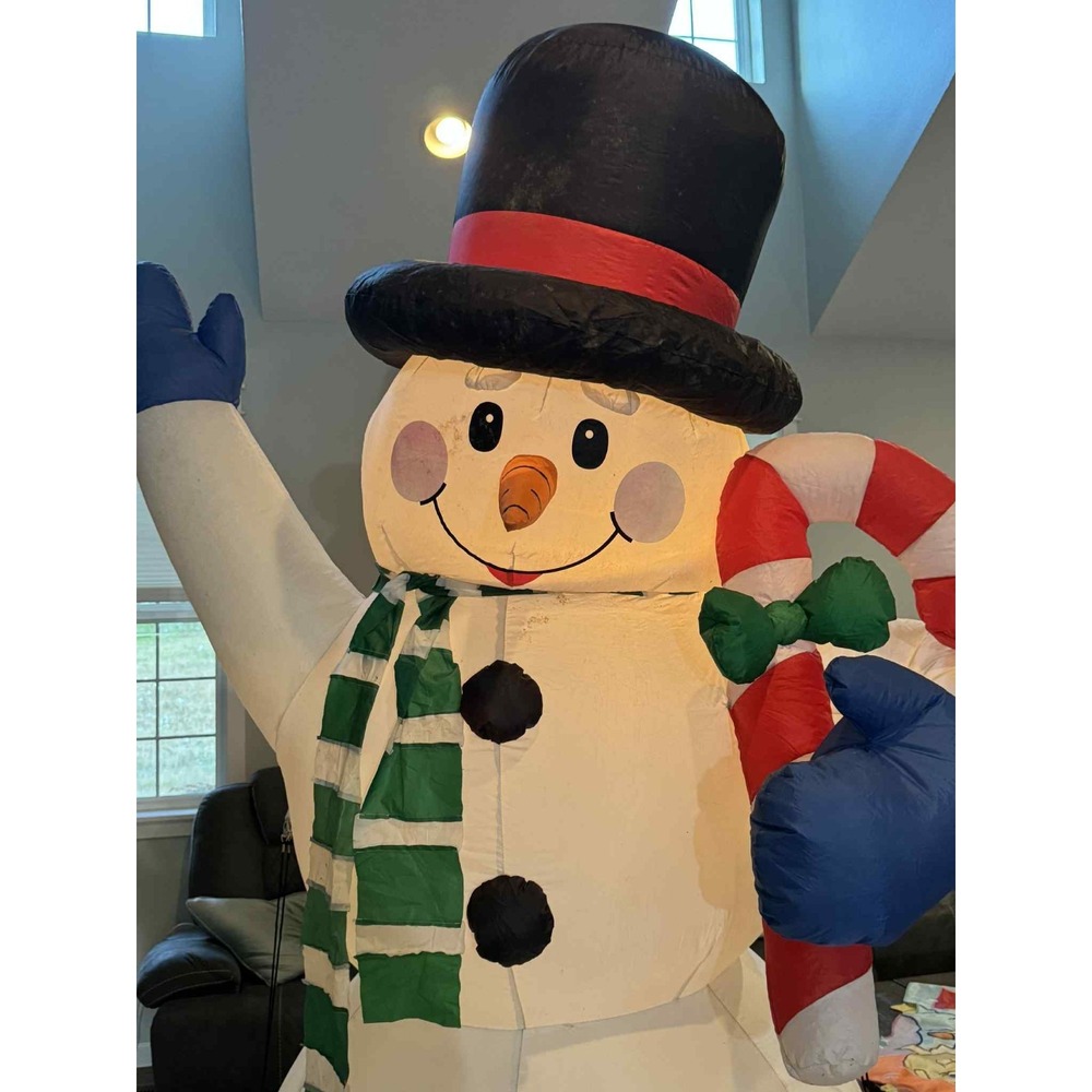 Vintage‎ Gemmy Airblown Inflatable 8ft Tall Snowman Candy Lights Up EUC Rare HTF